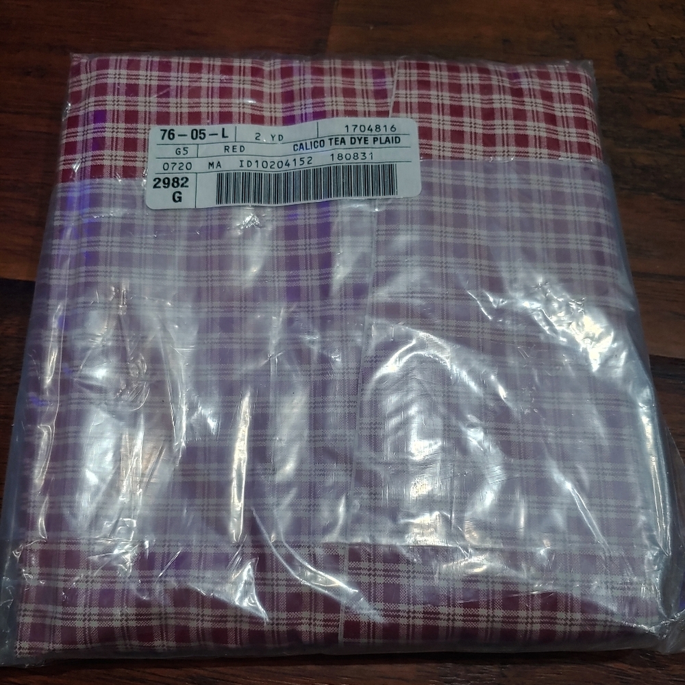 Calico tea dye red plaid fabric